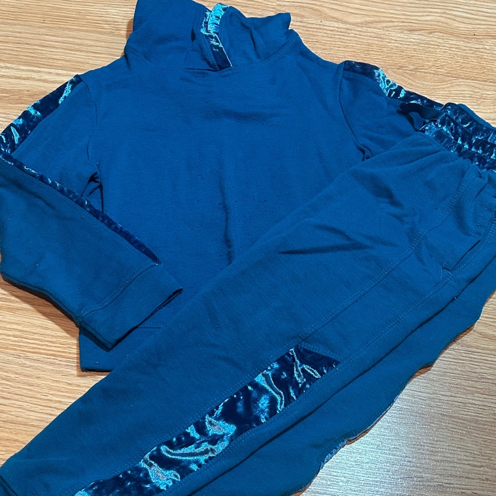 Member's‎ Mark Girls Cozy Set Teal Blue Velvet Trim Hoodie Joggers Size 4/5